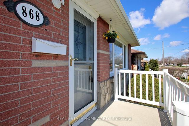 868 Myers St, House detached with 3 bedrooms, 2 bathrooms and 5 parking in Oshawa ON | Image 15