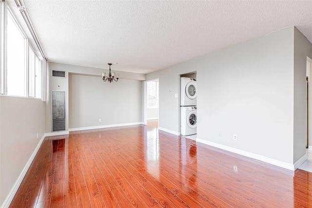 507 - 3700 Kaneff Cres, Condo with 2 bedrooms, 2 bathrooms and 1 parking in Mississauga ON | Image 3