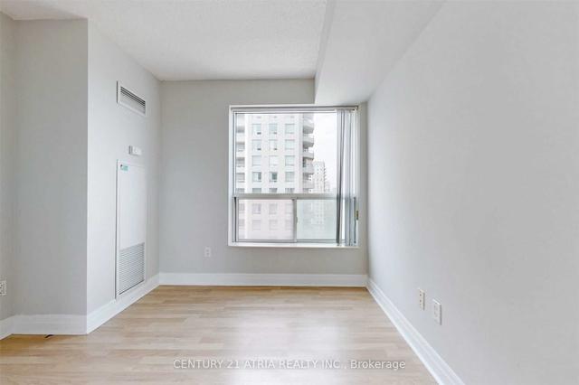 1603 - 188 Doris Ave, Condo with 3 bedrooms, 2 bathrooms and 1 parking in Toronto ON | Image 19
