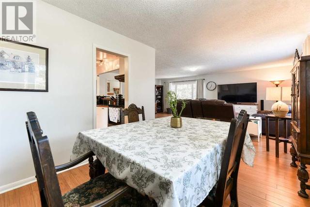 5924 Bow Crescent Nw, House detached with 4 bedrooms, 2 bathrooms and 4 parking in Calgary AB | Image 13