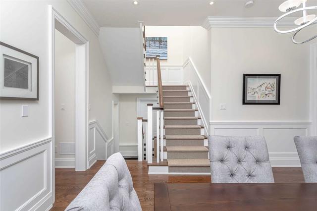 31 Bessborough Dr, House detached with 4 bedrooms, 5 bathrooms and 3 parking in Toronto ON | Image 4