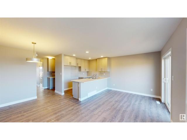 8 - 13139 205 St N Nw, House attached with 3 bedrooms, 2 bathrooms and null parking in Edmonton AB | Image 5
