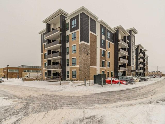 211 - 620 Sauve St, Condo with 2 bedrooms, 2 bathrooms and 1 parking in Milton ON | Image 1