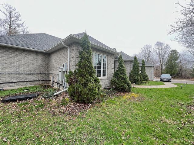 12 Deer Run Cres, House detached with 3 bedrooms, 4 bathrooms and 15 parking in Halton Hills ON | Image 23