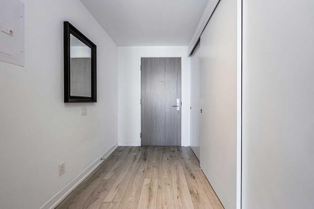 3901 - 161 Roehampton Ave, Condo with 1 bedrooms, 1 bathrooms and 0 parking in Toronto ON | Image 6