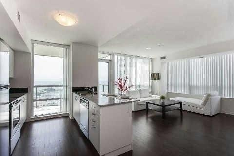 2402 - 2230 Lake Shore Blvd W, Condo with 2 bedrooms, 1 bathrooms and 1 parking in Toronto ON | Image 6