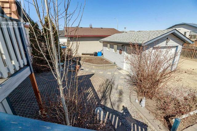 10 Plumtree Crescent, House detached with 2 bedrooms, 3 bathrooms and 5 parking in Blackfalds AB | Image 31