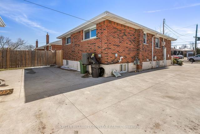 130 Winchester Blvd, House detached with 2 bedrooms, 2 bathrooms and 6.5 parking in Hamilton ON | Image 25