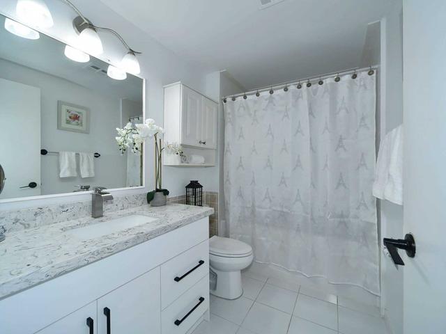 25 Ivanic Crt, House detached with 3 bedrooms, 3 bathrooms and 5 parking in Whitby ON | Image 19