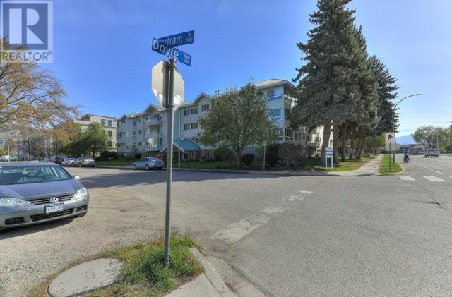 201 - 1385 Bertram Street, Condo with 2 bedrooms, 2 bathrooms and 1 parking in Kelowna BC | Image 9