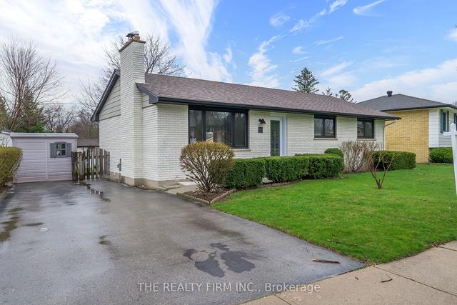 32 Frontenac Rd, House detached with 3 bedrooms, 2 bathrooms and 2 parking in London ON | Image 29
