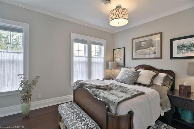 1020 North Shore Boulevard E, House detached with 3 bedrooms, 2 bathrooms and 7 parking in Burlington ON | Image 32