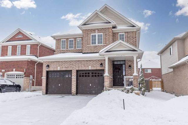 99 Monarchy St, House detached with 4 bedrooms, 3 bathrooms and 4 parking in Barrie ON | Image 1