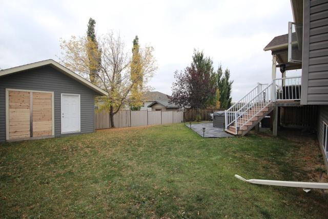 1817 88 Avenue, House detached with 5 bedrooms, 3 bathrooms and 2 parking in Dawson Creek BC | Image 30