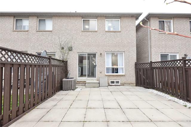 7 Gilgorm Rd, Townhouse with 3 bedrooms, 3 bathrooms and 2 parking in Brampton ON | Image 30