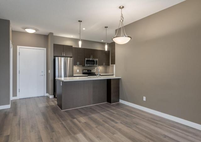 312 - 28 Auburn Bay Link Se, Condo with 2 bedrooms, 2 bathrooms and 2 parking in Calgary AB | Image 3