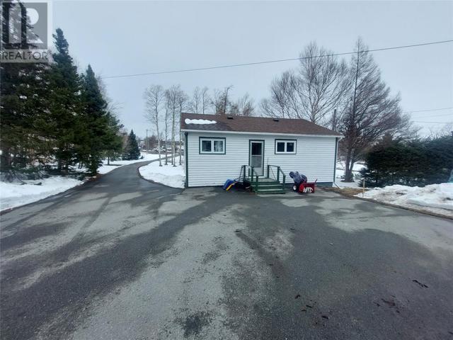 81 Station Road, House detached with 2 bedrooms, 1 bathrooms and null parking in Glovertown NL | Image 4