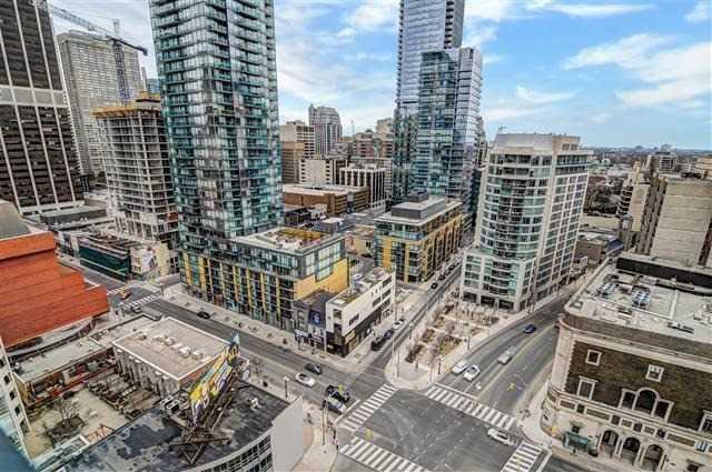 2002 - 825 Church St, Condo with 2 bedrooms, 2 bathrooms and 1 parking in Toronto ON | Image 2