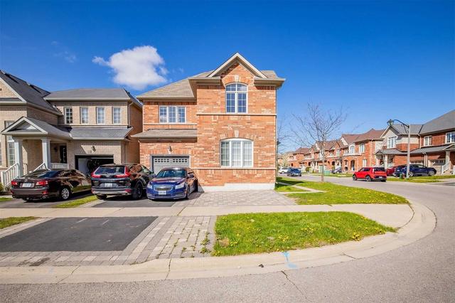 35 Elliottglen Dr, House detached with 4 bedrooms, 3 bathrooms and 4 parking in Ajax ON | Image 34