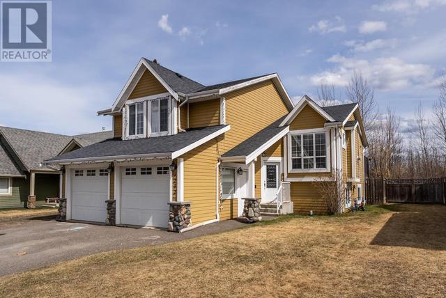 9232 Twinberry Drive, House detached with 5 bedrooms, 3 bathrooms and null parking in Prince George BC | Image 2