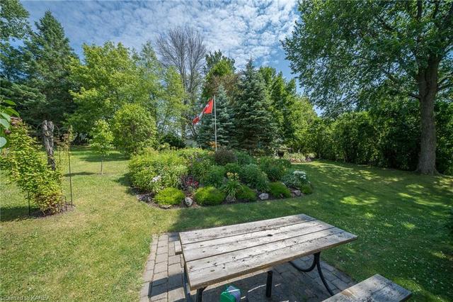 750 Palace Road, House detached with 3 bedrooms, 2 bathrooms and 8 parking in Greater Napanee ON | Image 36