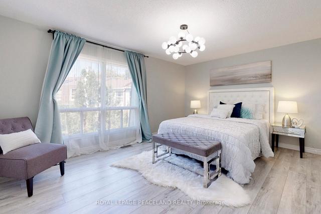42 Kindale Way, Townhouse with 3 bedrooms, 2 bathrooms and 2 parking in Markham ON | Image 10