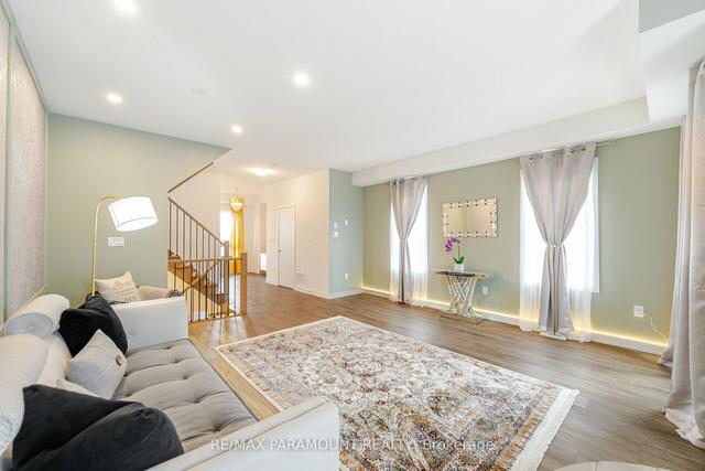 3073 Cherry Blossom Cmn, House attached with 3 bedrooms, 3 bathrooms and 2 parking in Burlington ON | Image 6