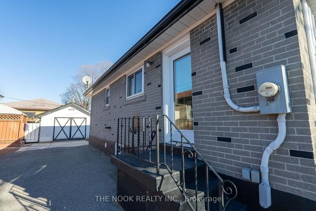 632 Shakespeare Ave, House detached with 3 bedrooms, 2 bathrooms and 4 parking in Oshawa ON | Image 30
