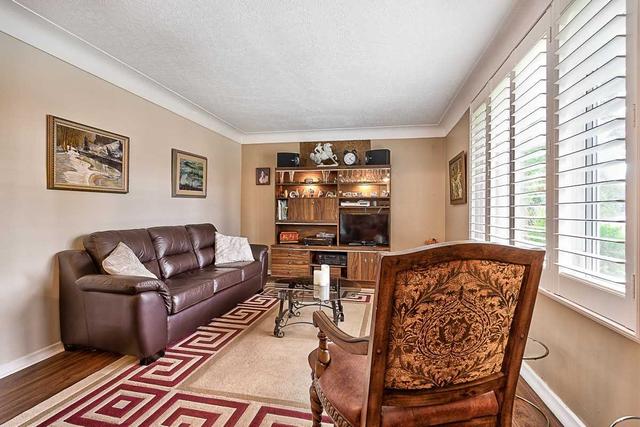 2210 Sunnydale Dr, House detached with 3 bedrooms, 2 bathrooms and 3 parking in Burlington ON | Image 28