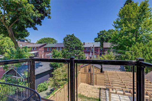 65 Hammersmith Ave, House detached with 3 bedrooms, 4 bathrooms and 2 parking in Toronto ON | Image 8