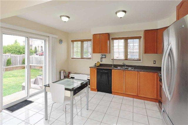 2 Batt Cres, House detached with 5 bedrooms, 3 bathrooms and 2 parking in Ajax ON | Image 11