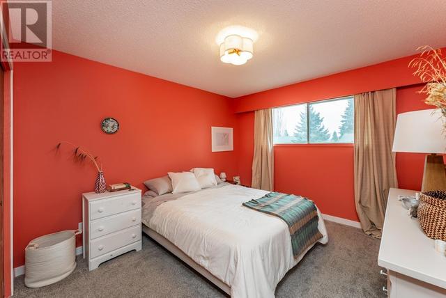 2875 Alexander Crescent, House detached with 4 bedrooms, 2 bathrooms and null parking in Prince George BC | Image 14