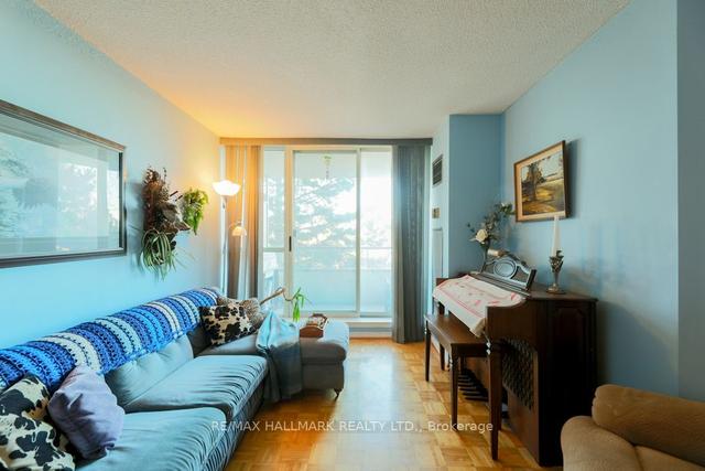 317 - 5 Greystone Walk Dr, Condo with 1 bedrooms, 1 bathrooms and 2 parking in Toronto ON | Image 2