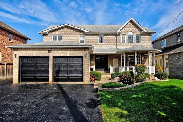 1811 Woodview Ave, House detached with 4 bedrooms, 4 bathrooms and 13 parking in Pickering ON | Card Image