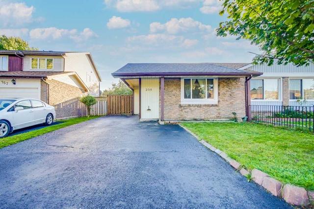 259 Hansen Rd N, House semidetached with 3 bedrooms, 1 bathrooms and 3 parking in Brampton ON | Image 12