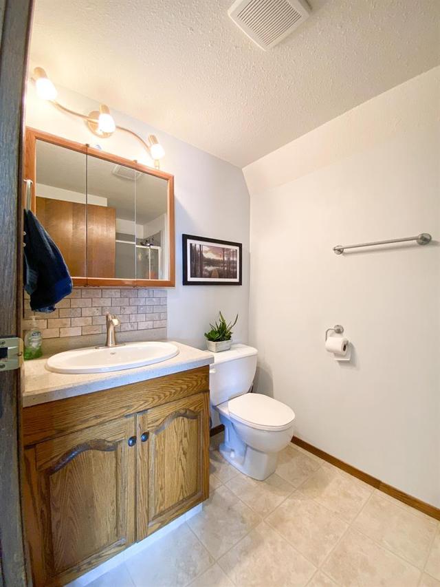 5627 58 Avenue, House detached with 4 bedrooms, 2 bathrooms and 4 parking in Olds AB | Image 18