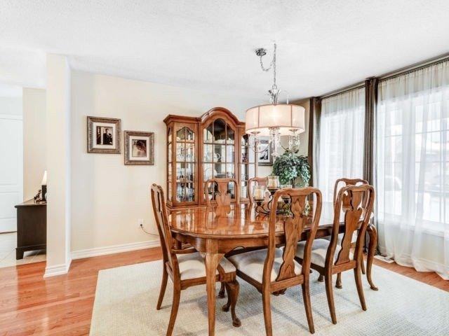 26 Muzzo Dr, Townhouse with 2 bedrooms, 2 bathrooms and 1 parking in Brampton ON | Image 5