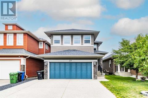229 Evanspark Gardens Nw, House detached with 4 bedrooms, 2 bathrooms and 4 parking in Calgary AB | Card Image