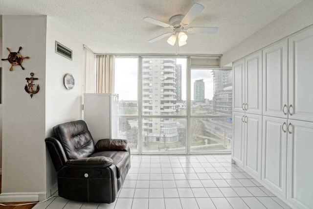 702 - 350 Webb Dr, Condo with 2 bedrooms, 2 bathrooms and 2 parking in Mississauga ON | Image 7