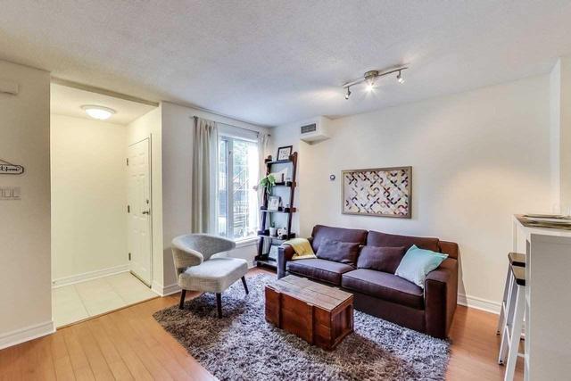 110 - 66 Douro St, Townhouse with 1 bedrooms, 1 bathrooms and 1 parking in Toronto ON | Image 7