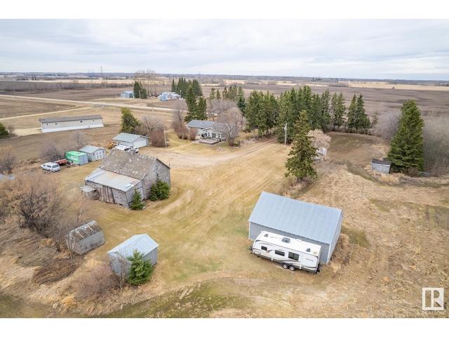 52025 Rge Rd 12, House detached with 3 bedrooms, 2 bathrooms and null parking in Parkland County AB | Image 11