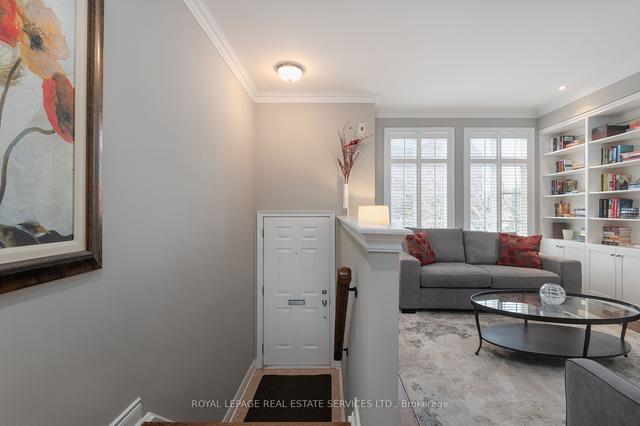 29 Shires Lane, House attached with 3 bedrooms, 3 bathrooms and 2 parking in Toronto ON | Image 12