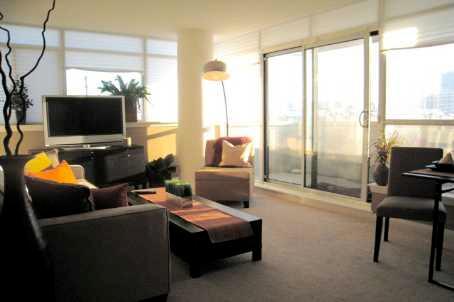 404 - 220 Forum Dr, Condo with 2 bedrooms, 2 bathrooms and 1 parking in Mississauga ON | Image 2