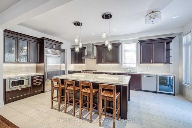 10 Heathmont Crt, House detached with 7 bedrooms, 6 bathrooms and 4 parking in Richmond Hill ON | Image 32