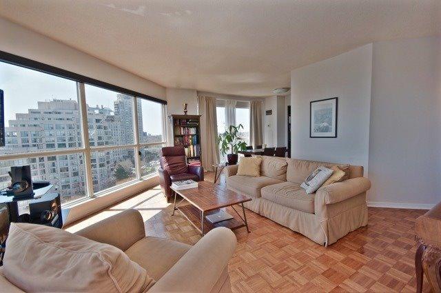 Sph 07 - 2261 Lake Shore Blvd W, Condo with 2 bedrooms, 2 bathrooms and 2 parking in Toronto ON | Image 7
