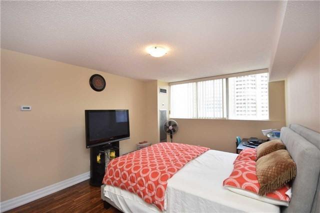 1001 - 3700 Kaneff Cres N, Condo with 2 bedrooms, 2 bathrooms and 1 parking in Mississauga ON | Image 10