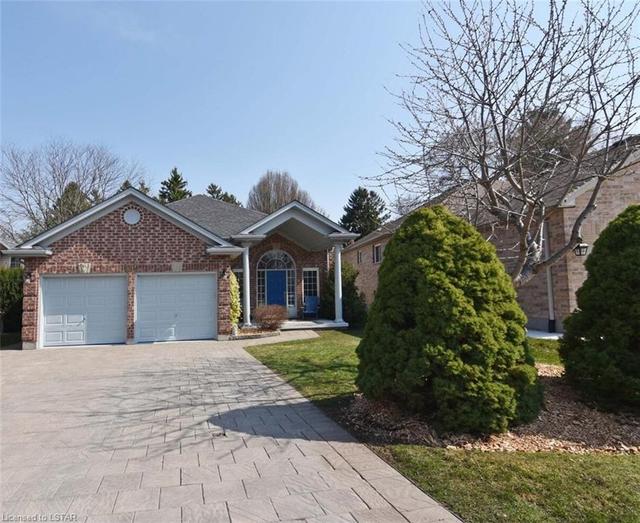 595 Thornwood Court, House detached with 5 bedrooms, 3 bathrooms and 6 parking in London ON | Image 2