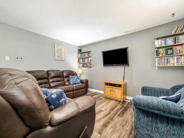1026 7 Street N, House detached with 2 bedrooms, 1 bathrooms and 1 parking in Lethbridge AB | Image 6