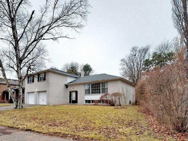 8 Balding Crt, House detached with 4 bedrooms, 4 bathrooms and 6 parking in Toronto ON | Image 10