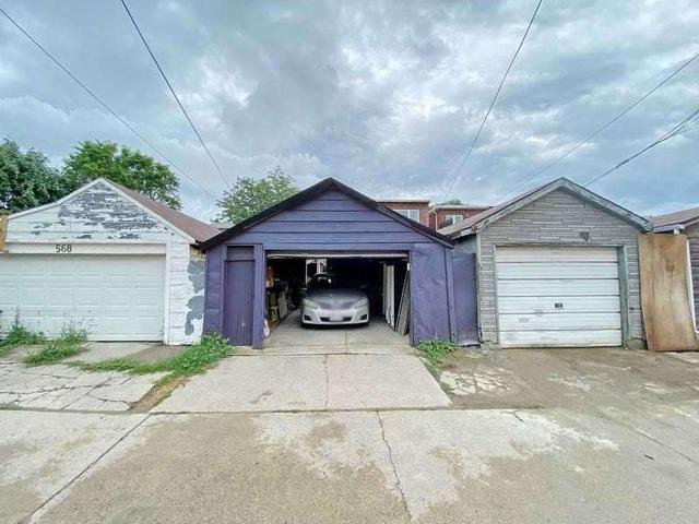 566 Delaware Ave N, House detached with 3 bedrooms, 2 bathrooms and 2.5 parking in Toronto ON | Image 8